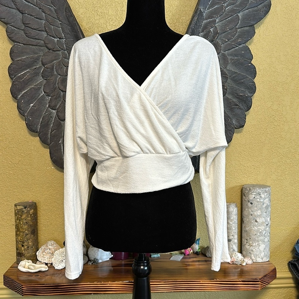 Sadie & Sage Longsleeve wrap front crop Top